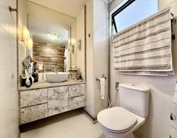 Bayshore Park (D16), Condominium #556332721